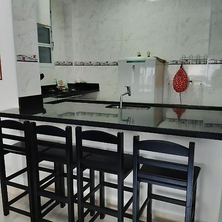 Apartament Kitnet Guaruja Pitangueiras Zewnętrze zdjęcie